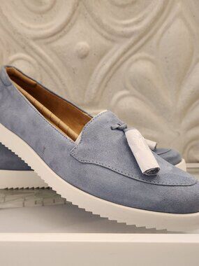 Naturalizer Rosalie Suede Tassel Loafers Women's. NWOT. Size: various